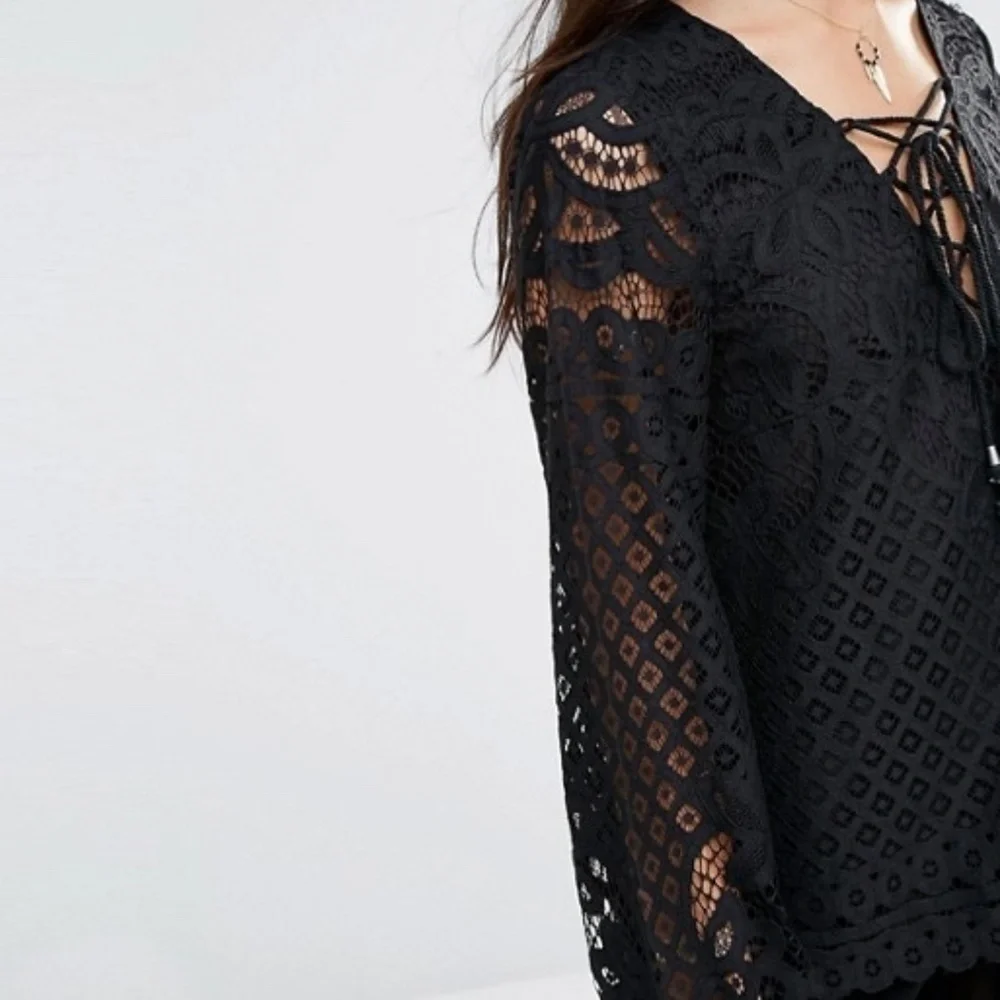 NWT REVOLVE Tularosa Black Lace Puff Long Sleeve with Tie Details Top- S